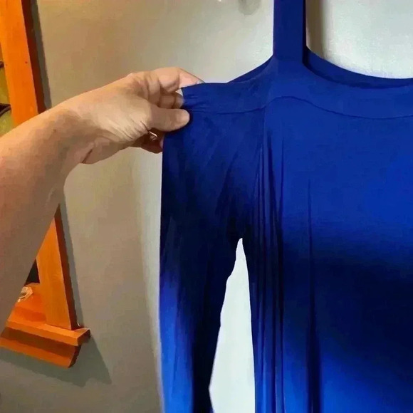 Long Sleeve Peekaboo Shoulder Offside & Flowy Cotton Comfy Activewear Shirt - Picture 2 of 3